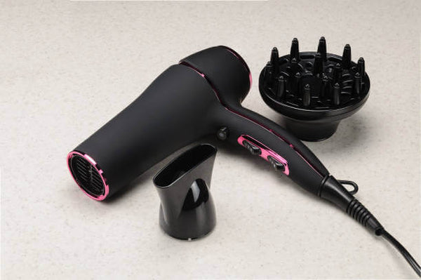 How to Use a Hair Diffuser to Get Soft and Bouncy Curls